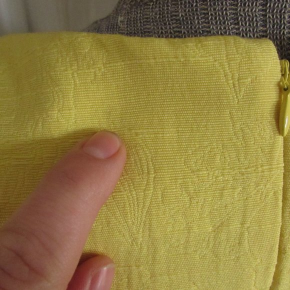 BANANA REPUBLIC Yellow Sleeveless Top - Picture 5 of 8